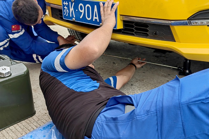 1721693379498743.jpg 薛峰工作照3-700.jpg